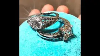 Bubblybelle Bath Bomb surprise Ring inside review