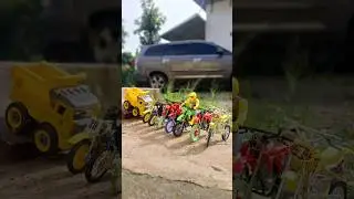 Drama mobil mobilan truk oleng tabrak diecast motorcross #mobilmobilan #trukoleng #shorts