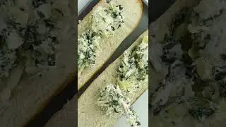 How to make Spinach and Artichoke Garlic Bread ✨ Food Dolls