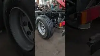 Big Max Tag Axle 1