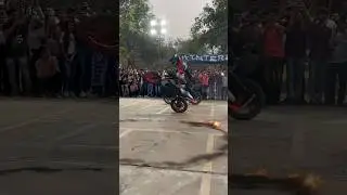 Stunt show on Yamaha mt-15 best bike &hearts;️🚀 #trending #bike #youtubeshorts #yt #yamahamt15 #mt15 #show