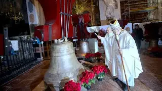 El Arzobispo bendice las campanas restauradas de los Santos Juanes