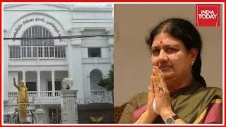 Sasikala Posters Removed From AIADMK Headquarters