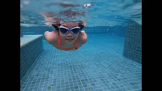 Sprint Underwater view streamline and freestyle