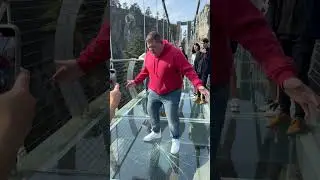 🚨 Warning: Glass Has Left the Chat