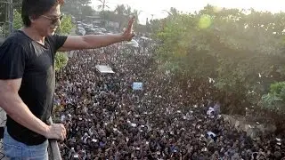 Public Reaction on Raees Trailer in Cinema (Raees 2017) Srk Fan 😁