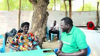 Mary Nyayual received donations from Rebecca Nyakong and her team 