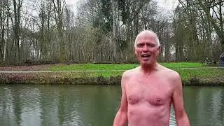 Nieuwjaarsduik Amelisweerd ook in 2026 in teken van dreigende kap van 800 bomen.