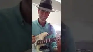 CHET ATKINS HARMONICS. How to play em!