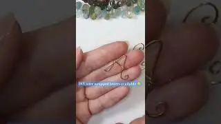 DIY wire wrapped ABC letters tutorial. Make, enjoy and relax. #abcd #diy #jewelrytutorial