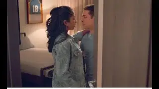 Devi and Ben kiss #neverhaveieverseason3