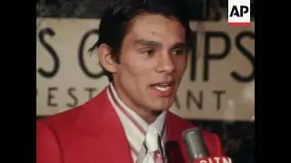 Panamanian lightweight Roberto Duran signs to challenge Ken Buchanan for lightweight title in Madiso