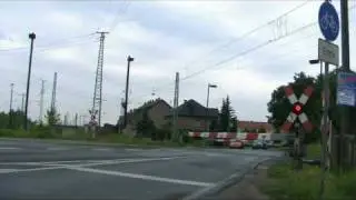 Railroad Crossing / Bahn&uuml;bergang / WSSB / L&uuml;bbenau / RE2 Cottbus-Rathenow (2009)