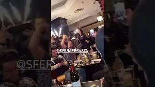 SFERA EBBASTA BALLA HOOD BOY MENTRE &Egrave; A CENA A PARIGI 🍲😁🔥🤯💪🔊💦❤️