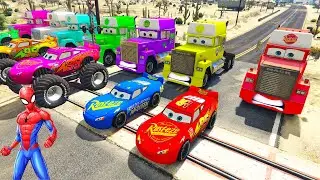 GTA V Mods Stunt Car Racing Challenge By SPIDER-MAN With McQueen Cars 2 Vs Mack Truck Mega Ramp