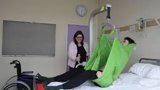 Soulève malade et Fauteuil roulant double main courante