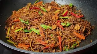 Bihun & Mee Goreng Simple (Vegetarian Recipe) | Indian Style Spicy Fried Noodles