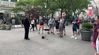 Street Magic (2023-05-27, Greeley Square Park, New York, NY) [4K HDR]