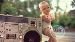 Baby gangnam style: psy dancing