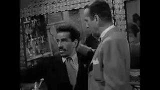 Film Noir: Scirocco - Selfies
