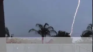 Lightning strike hits electricity pylon in slow motion