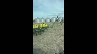 JOHN DEERE 1770 For Sale