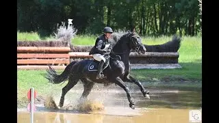 HEROE DE CAFENY finale cycles classiques CCE 4 ans cross
