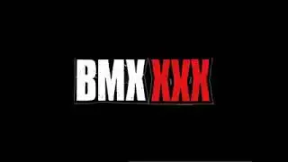 ◄TRAILERS DE GAMES► BMX XXX - 2002 - ACCLAIM ENTERTAINMENT - [CORRIDA / ESPORTES / ADULTO]!!!