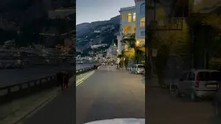 How beautiful Amalfi on the Amalfi Coast is ✨🌴🇮🇹 #amalfi #amalficoast #italy #romance #lights