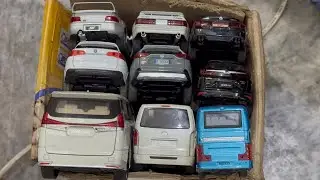 Lets find a box full of Cars Model,Toyota,Lexus Alphard,Honda,Mercedese,Bmw,Mazda,Subaru,Nissan,
