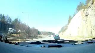 Melkein p&auml;ivitt&auml;inen Vlogi. 11 Pystyputki makkaraa, dodgen katsastus
