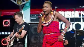 Lulu James - Terrifying Thing (Glastonbury 2017)