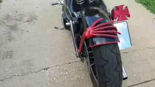 Sportster 883  (GREASY BOBBER)