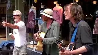 (Funny) Council workers try and fail to move on buskers