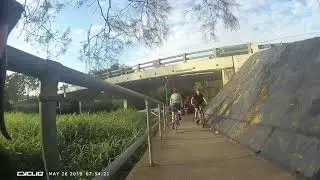 Bulimba Creek Bikeway narrow under bridge