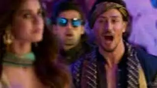 Mundiyan To Bach Ke Rahi   Baaghi 2 Video Song MirchiFun com