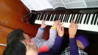 101 pianists practise