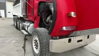 2004 FREIGHTLINER FLD120 For Sale