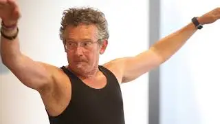 Yale Center Beijing: Discovering the Clown Acting Workshop with Christopher Bayes