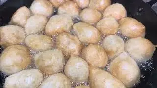 Puff puff ingredient: flour, yeast, salt, sugar, warm water and vegetable oil.