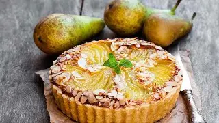 Live Baking: Almond Cream Tarts with Pear, Cherry & Candied Fruit