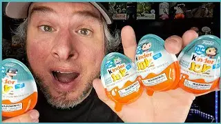 Funko DC Comics Kinder Joy Egg Toys Unboxing Batman, Superman, The Joker