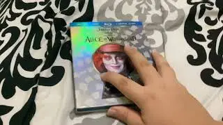 Alice in wonderland (2010) blu ray + dvd + 3d blu ray and Digital copy slipcovers