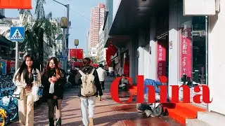 City walks in China，3D audio recording