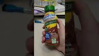 breakfast essentials high protein drink review