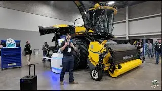 Обзор кормоуборочного комбайна New Holland Forage Cruiser на съезде профессиональных комбайнов СШ...