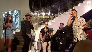 Ricky Diaz Music - what a voice!