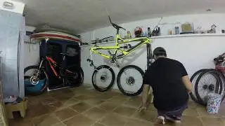 YT Capra Cf comp 2016 unboxing.Enjoy!