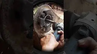 Tip: Deep hole internal processing with angle grinder