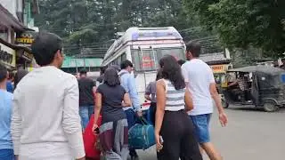 Walking from Mall Road Manali to Old Manali